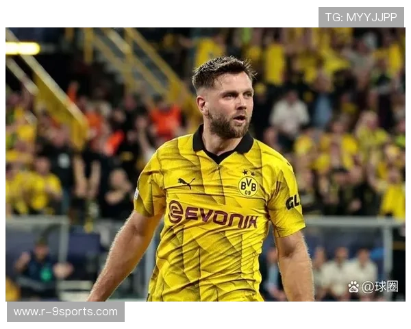 多特蒙德全队推进快速,布兰特贴地远射一剑封喉