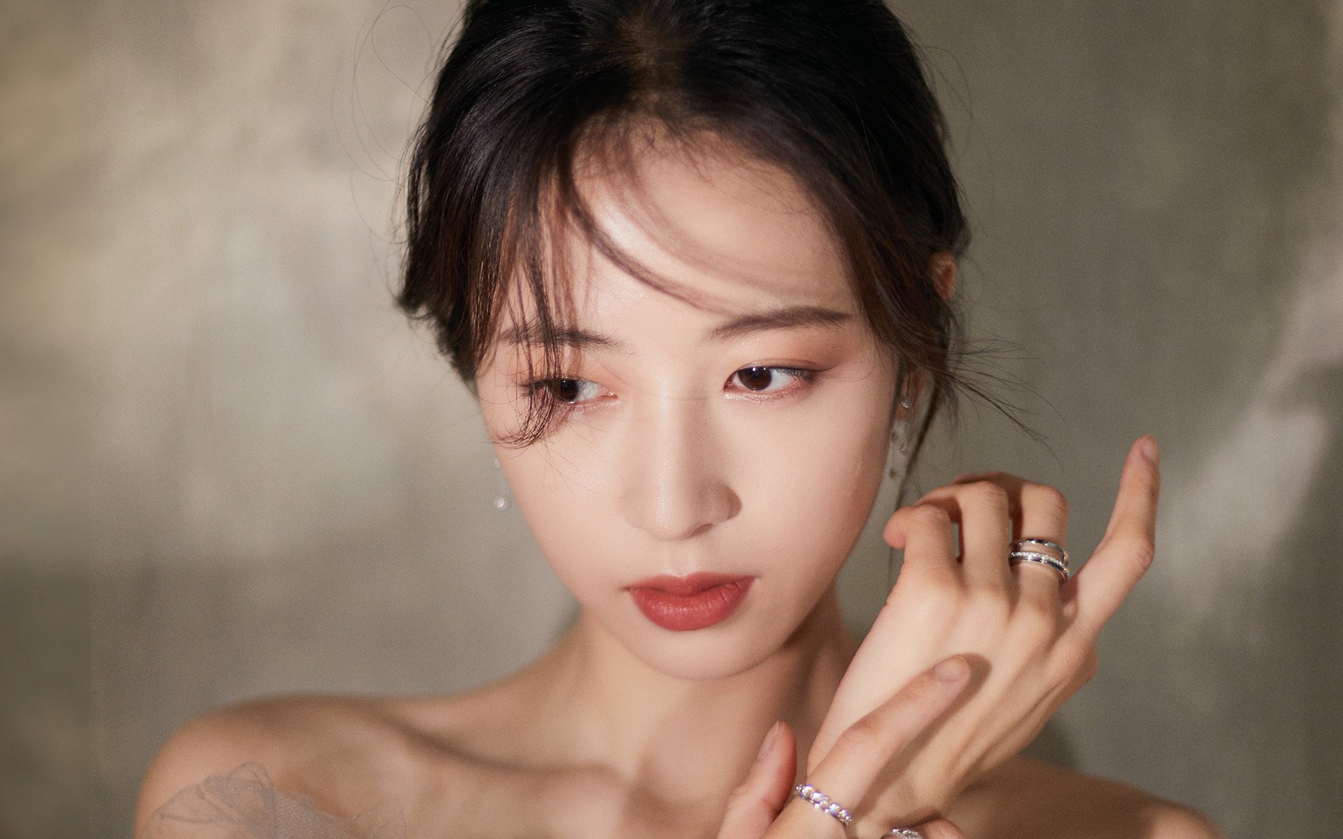 裁判团队协作提升判罚准确率，裁判组工作